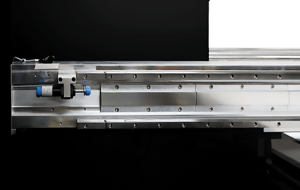 LINEAR MOTOR